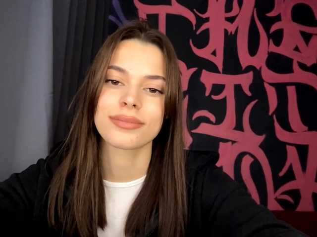 MaeNolder live cam on BongaCams