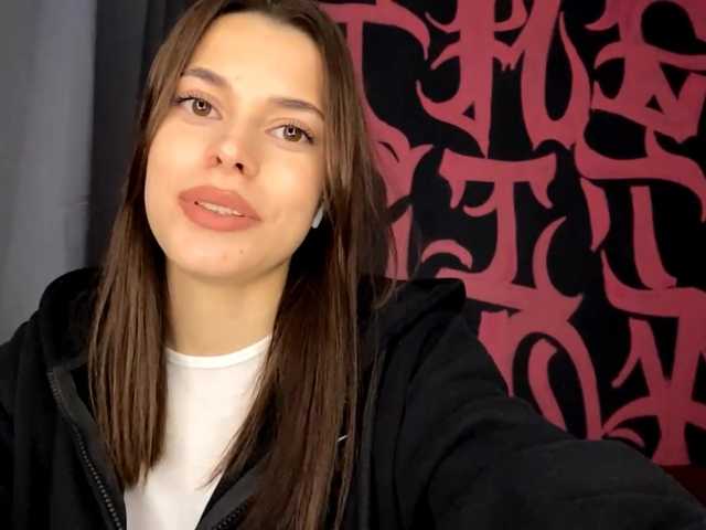 MaeNolder live cam on BongaCams