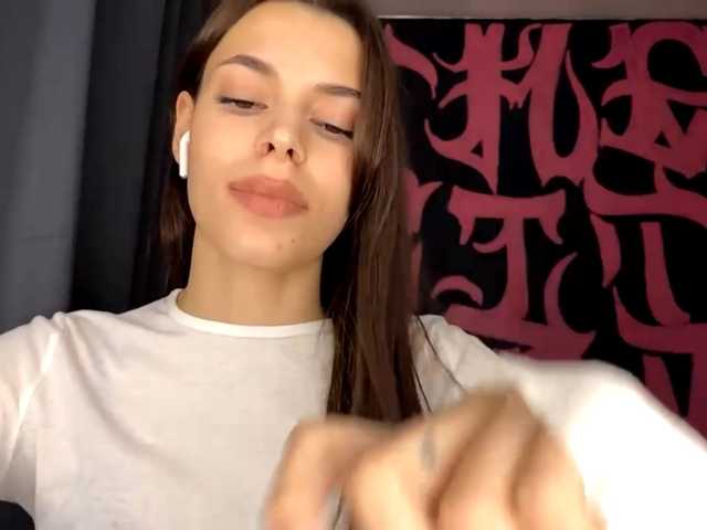 MaeNolder live cam on BongaCams
