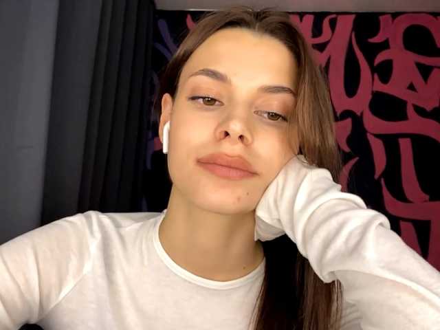 MaeNolder live cam on BongaCams