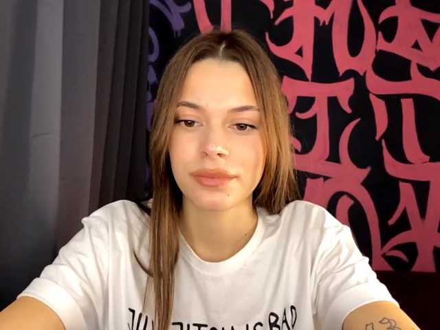 MaeNolder live cam on BongaCams