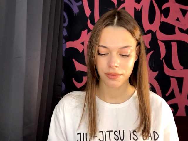MaeNolder live cam on BongaCams