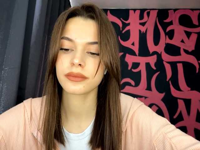 MaeNolder live cam on BongaCams