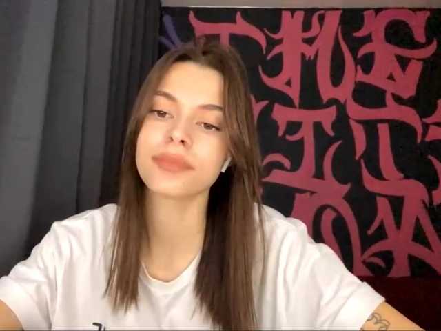 MaeNolder live cam on BongaCams