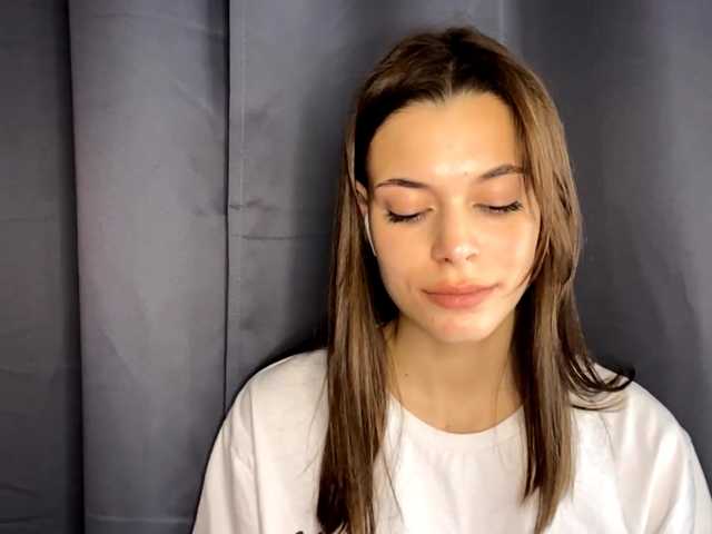MaeNolder live cam on BongaCams