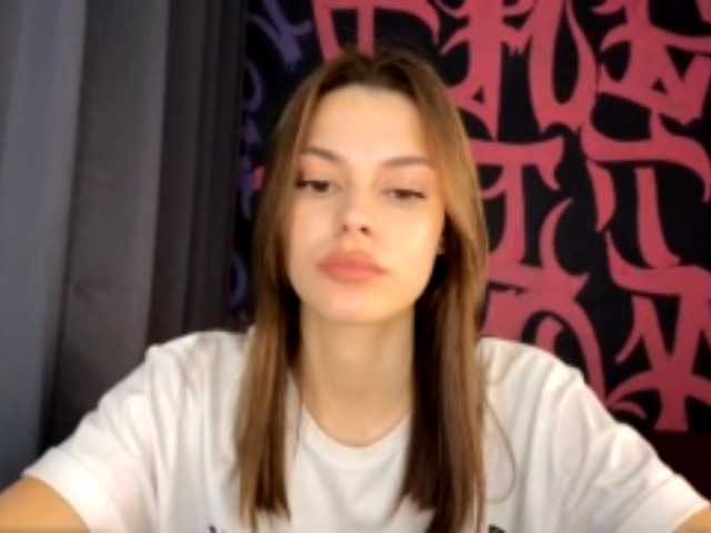 MaeNolder live cam on BongaCams
