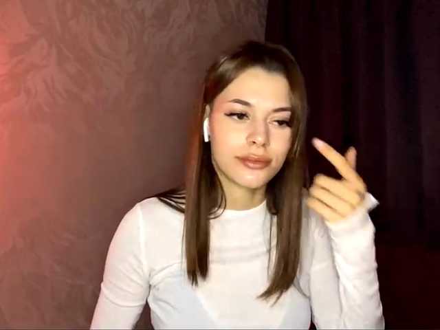 MaeNolder live cam on BongaCams