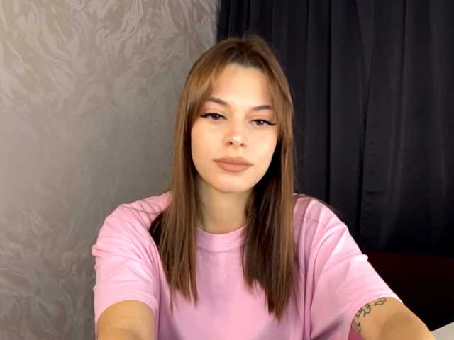 MaeNolder live cam on BongaCams