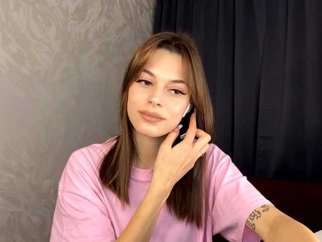 MaeNolder live cam on BongaCams