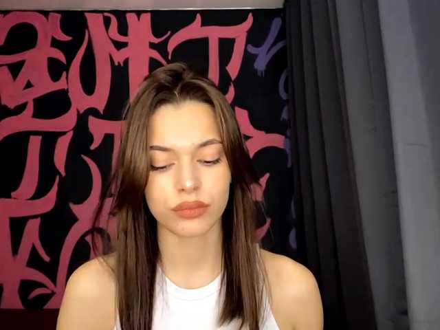 MaeNolder live cam on BongaCams