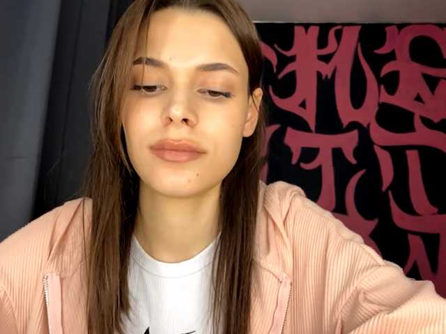 MaeNolder live cam on BongaCams