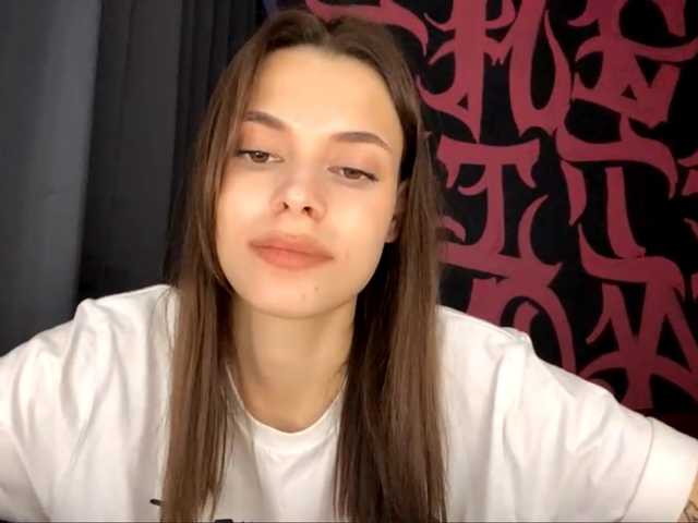 MaeNolder live cam on BongaCams