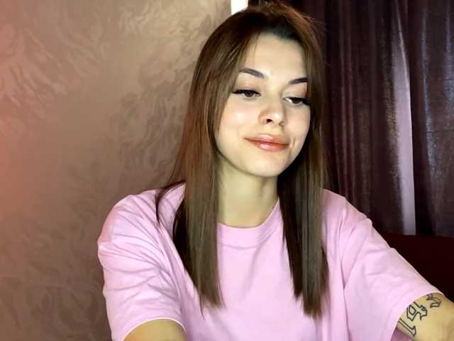 MaeNolder live cam on BongaCams