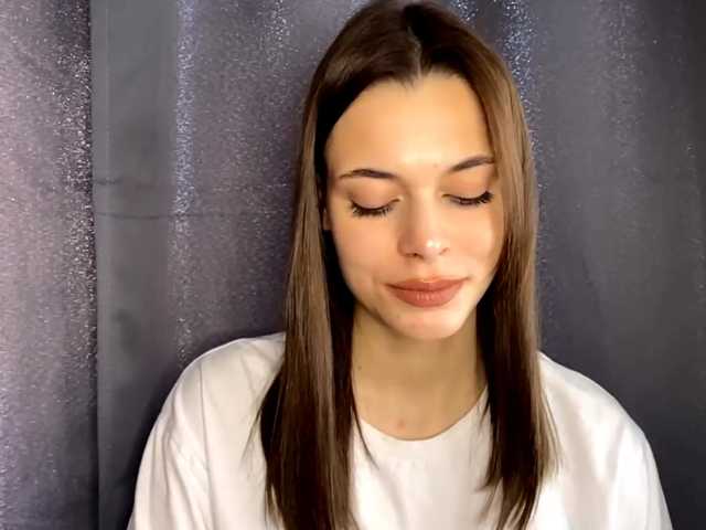 MaeNolder live cam on BongaCams