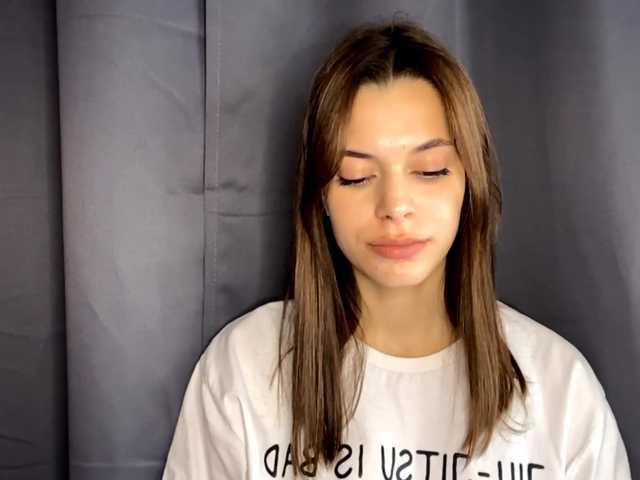 MaeNolder live cam on BongaCams