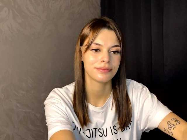 MaeNolder live cam on BongaCams