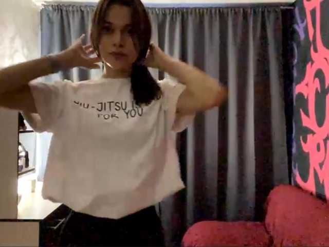 MaeNolder live cam on BongaCams