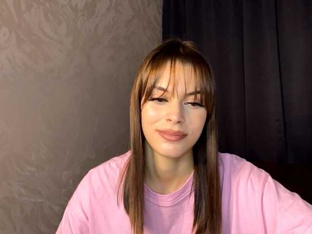 MaeNolder live cam on BongaCams