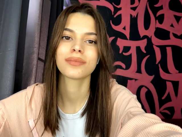 MaeNolder live cam on BongaCams