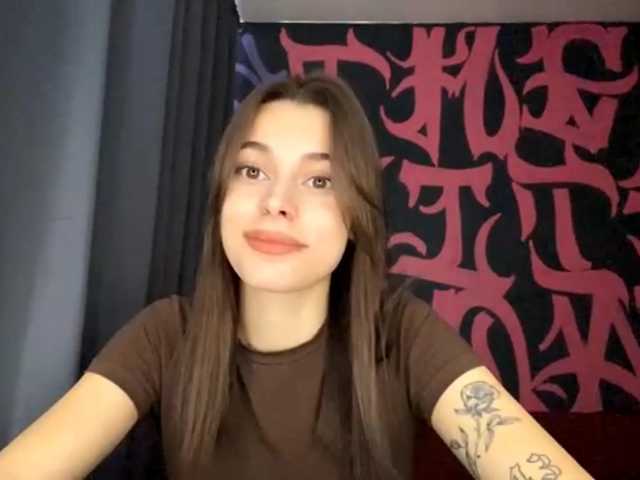 MaeNolder live cam on BongaCams