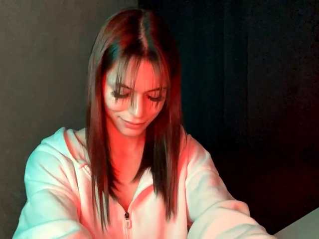 MaeNolder live cam on BongaCams