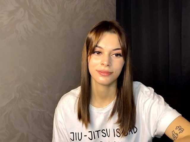 MaeNolder live cam on BongaCams