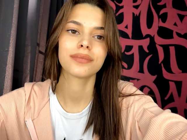MaeNolder live cam on BongaCams