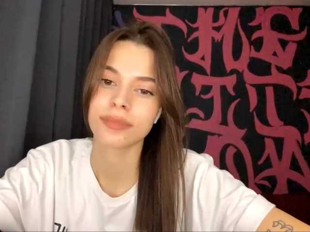 MaeNolder live cam on BongaCams