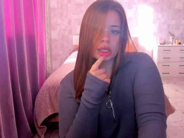 Modella: AngelinaRena