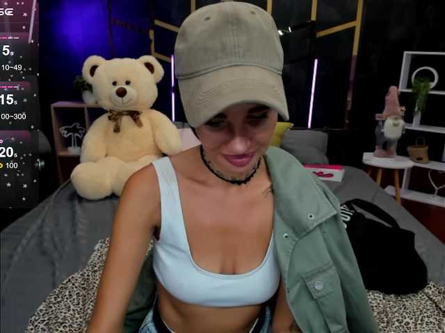Kissamya live cam on BongaCams