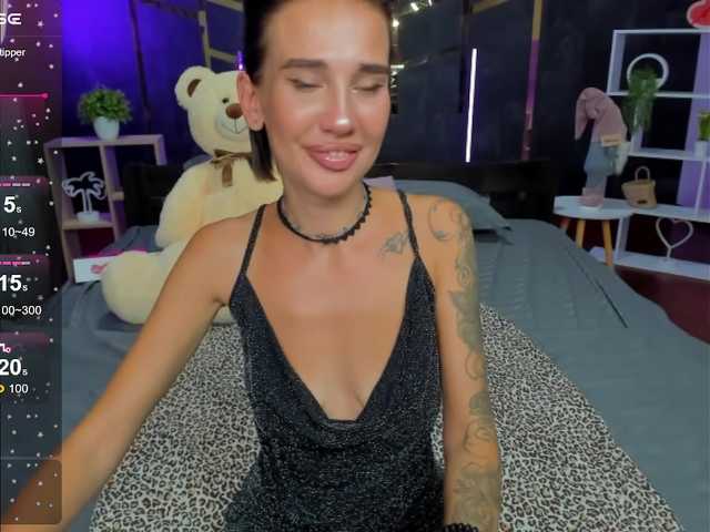 Kissamya live cam on BongaCams