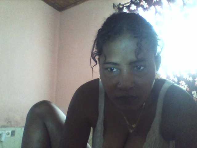 Alda26a live cam on BongaCams