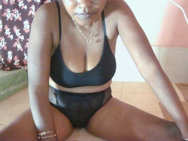 Alda26a live cam on BongaCams