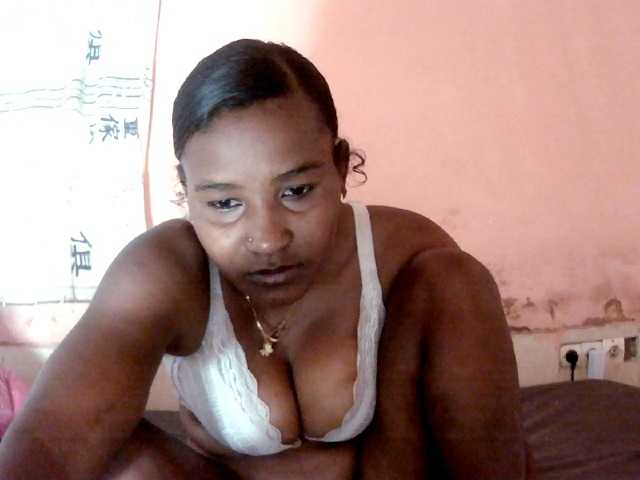 Alda26a webcam bongacams model stream image