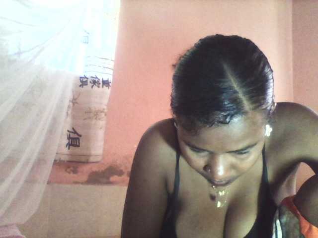 Alda26a live cam on BongaCams