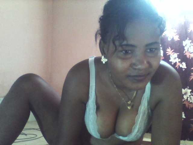 Alda26a live cam on BongaCams