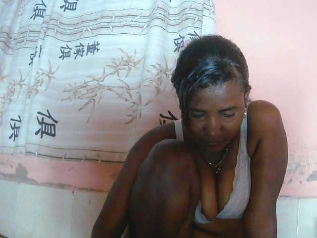 Alda26a live cam on BongaCams