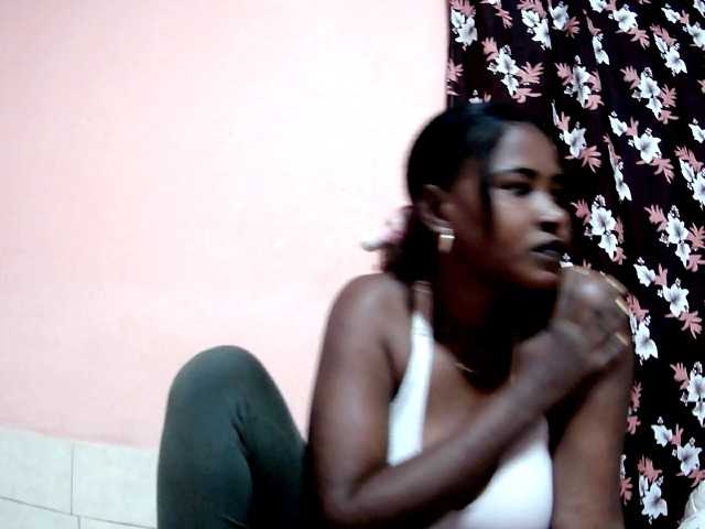 Alda26a live cam on BongaCams