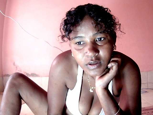 Alda26a live cam on BongaCams