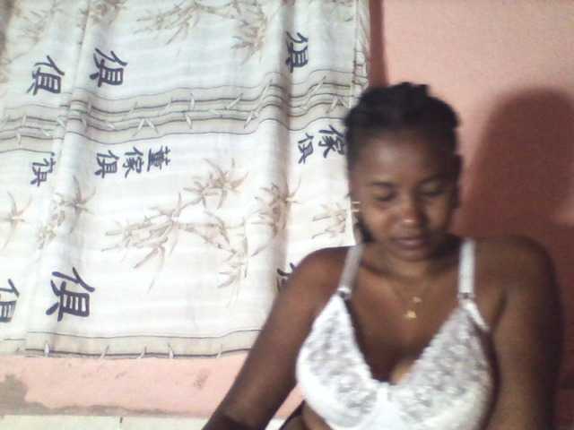 Alda26a live cam on BongaCams