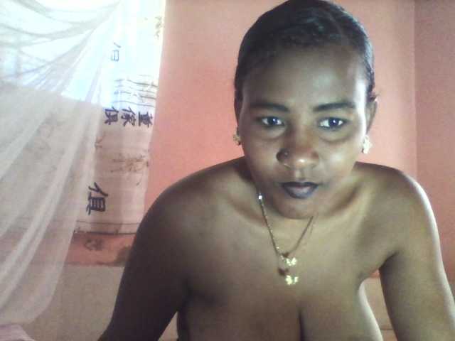 Alda26a live cam on BongaCams