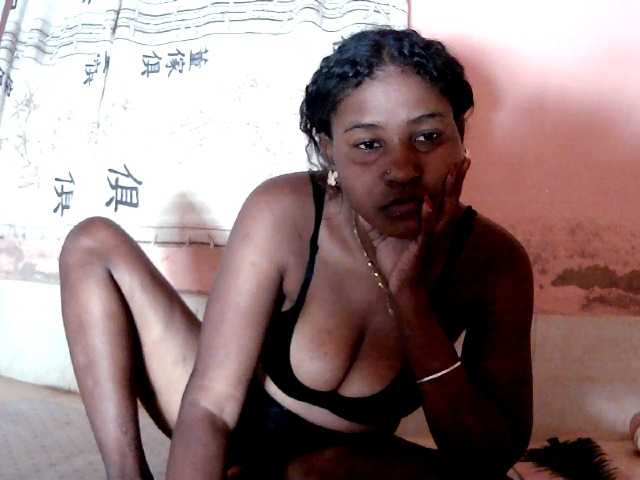 Alda26a live cam on BongaCams
