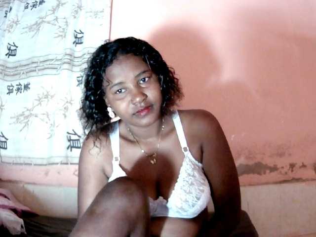 Alda26a live cam on BongaCams