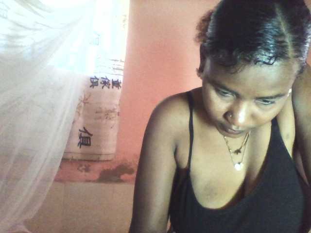 Alda26a live cam on BongaCams