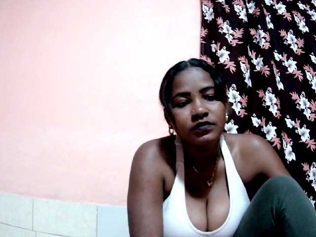 Alda26a live cam on BongaCams