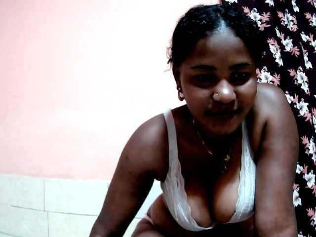 Alda26a live cam on BongaCams