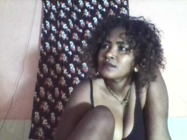Alda26a live cam on BongaCams