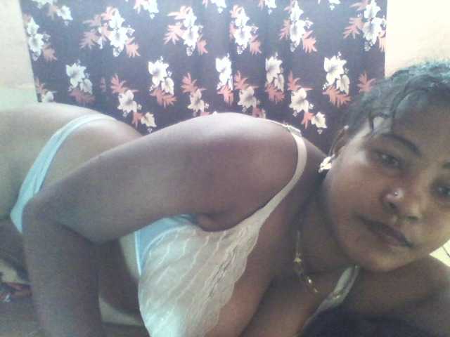 Alda26a live cam on BongaCams