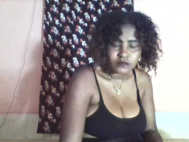 Alda26a live cam on BongaCams
