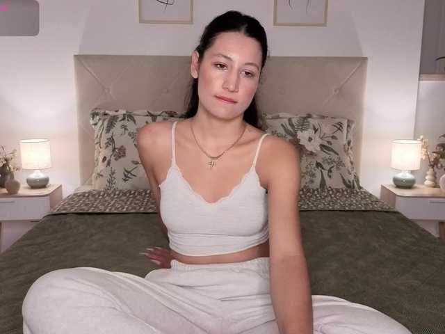 Anfisa-001 live cam on BongaCams